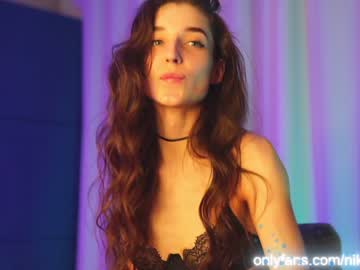 Naked cam girl angels_kiss image #1219139