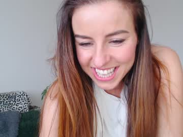 Naked cam girl emerald_kittycat image #3793058