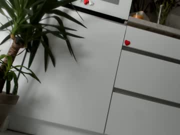 Naked cam girl meryfoxxx image #2387115