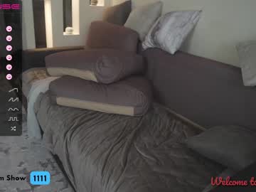 Naked cam girl oxxme image #2946211