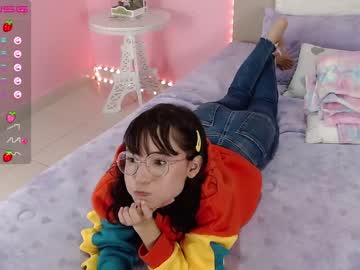 Naked cam girl little_effy18 image #2009743