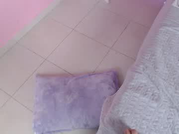 Naked cam girl little_effy18 image #645135