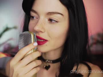Naked cam girl auddicted image #194774