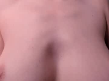 Naked cam girl lauratanguy image #4023866