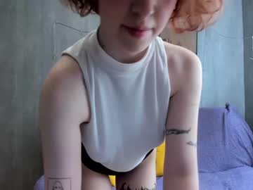 Naked cam girl lunapose image #2422551