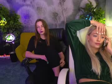 Naked cam couple kira0541 image #2633190