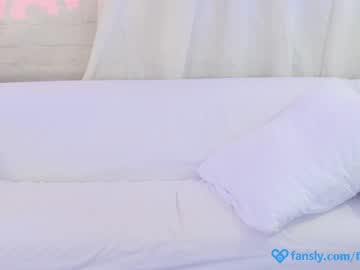 Naked cam girl eva_fashionista image #1853065
