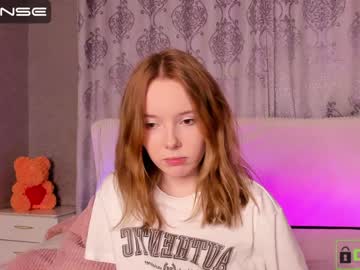 Naked cam girl lill_alice image #1655658