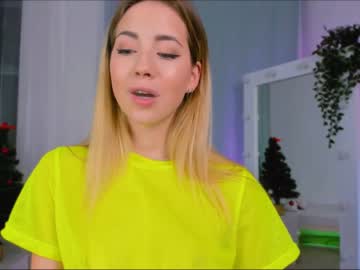 Naked cam girl emmi_rosee image #3356770