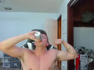 Naked cam couple cowsgomoo101 image #1034405