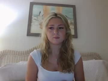 oliviamaexo naked cam