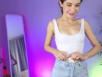 Naked cam girl babydi_ image #3950640