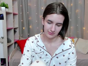 trisha_ray naked cam