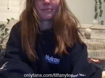 Naked cam girl tiffanytee2 image #3582996