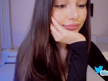 Naked cam girl hollyextra image #3551011