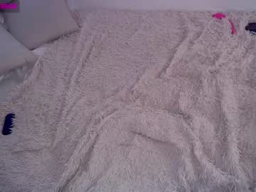 Naked cam couple arms_around_you_ image #2627530