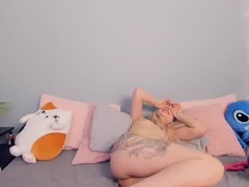 Naked cam girl pretty_lica image #1315994