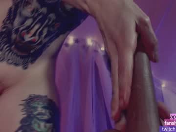 Naked cam girl babyjas image #1616924