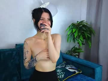 Naked cam girl alys_ray image #4038280
