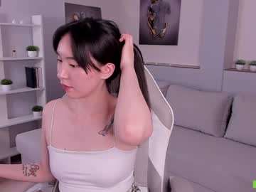 mollyrous naked cam
