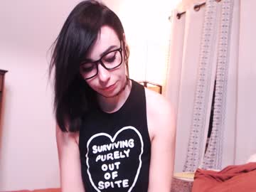 Naked cam girl eeeveee image #257345