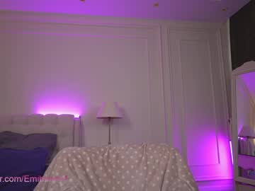 Naked cam girl emilia98xxx image #2415035