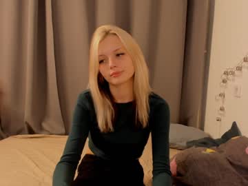 Naked cam girl reginamarini image #2579952