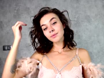 Naked cam girl nika_lodge image #2739006