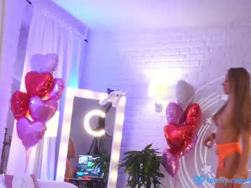 Naked cam girl eva_fashionista image #3898057