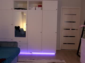 Naked cam girl _blackbee_ image #1880828