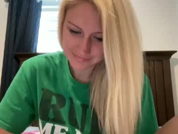 Naked cam girl smexxii93 image #3888107