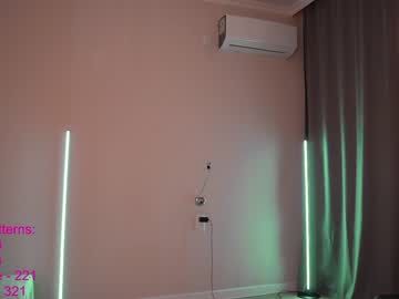 Naked cam girl lindamei image #2185460