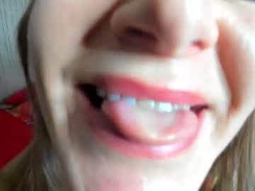 Naked cam girl milf_tea image #3739373