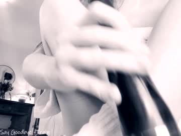 Naked cam girl x_lily_x image #1400199