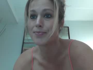 Naked cam girl valleygirl4u image #1024024