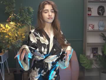 Naked cam girl yours_lola image #1462856