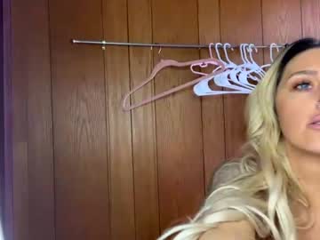 Naked cam girl itskatieashleigh image #3980054