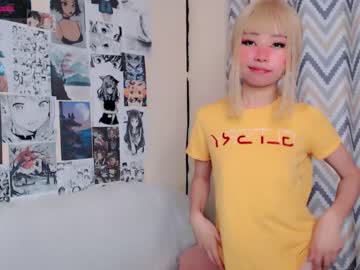 cat_loves_milk naked cam