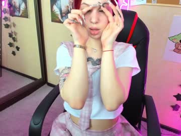 Naked cam girl maaarynip image #2027033