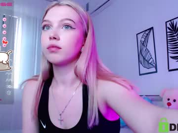Naked cam girl small_blondee image #3370296