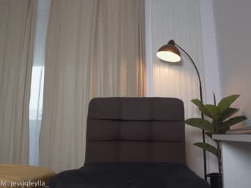 Naked cam girl queen_leylla image #3146542