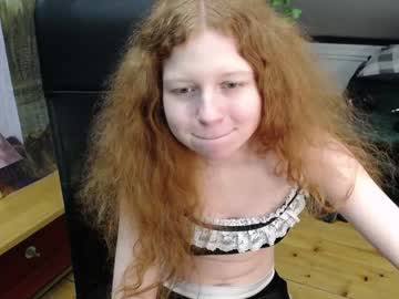 Naked cam girl molly_redhead image #917136