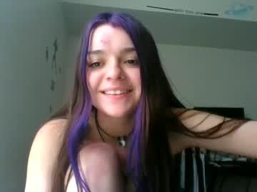 Naked cam girl riahbaby8765 image #1884988