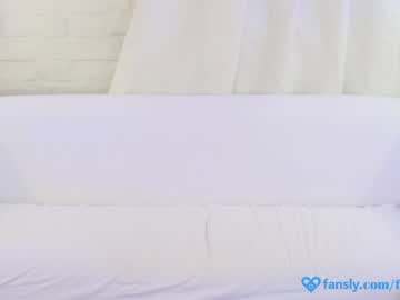 Naked cam girl eva_fashionista image #1939378