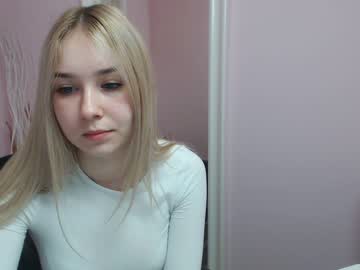Naked cam girl lila_page image #1151696