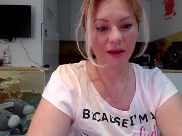 Naked cam girl kiradivine image #1987597
