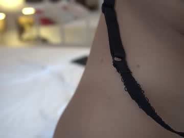 Naked cam girl erikabee image #1164313