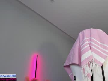 Naked cam girl mermaidrozalia image #2118238