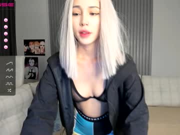 Naked cam girl hee_jin image #1267140