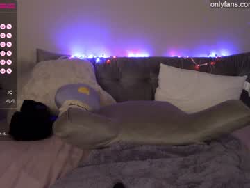 Naked cam girl mari_and_jandro image #3841040